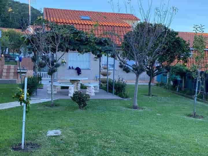 House for sale in Cangas