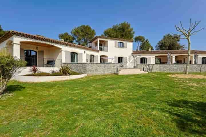 House for sale in Lambesc