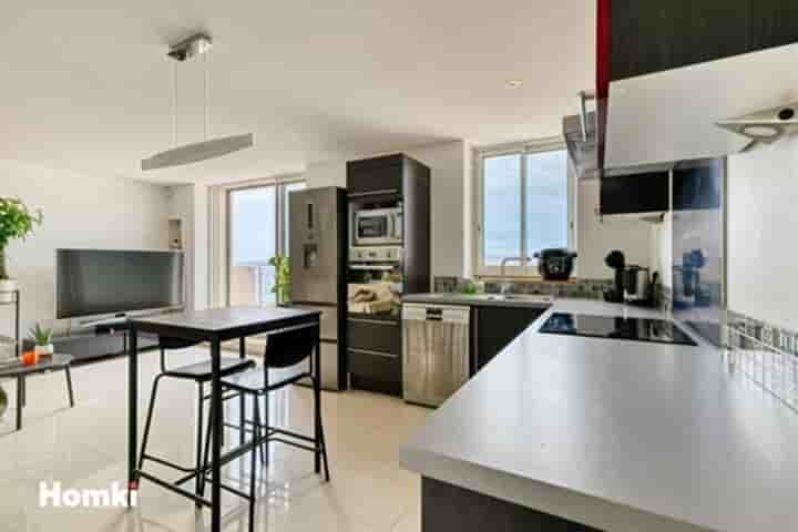 Apartment for sale in Marseille