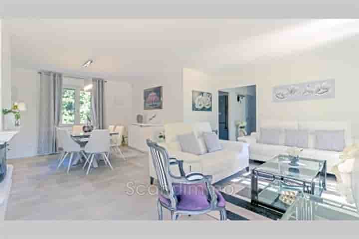 House for sale in Roquebrune-sur-Argens