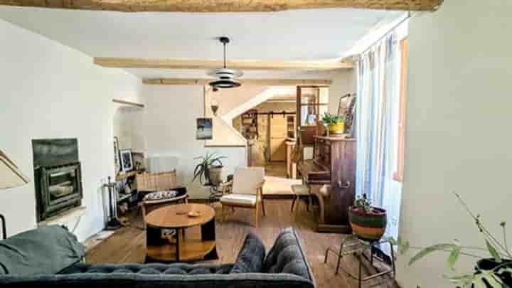 House for sale in Cadenet