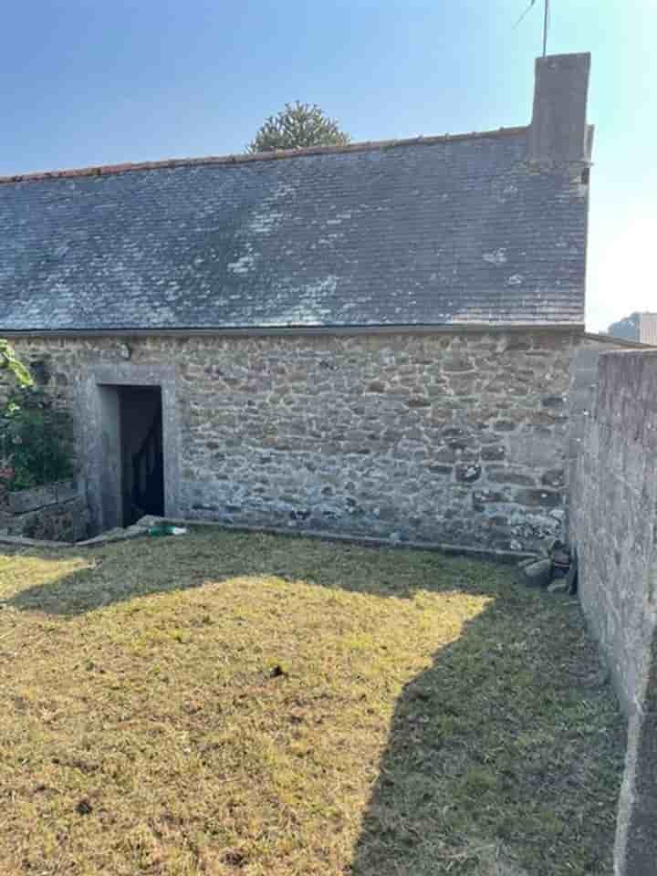 House for sale in Callac
