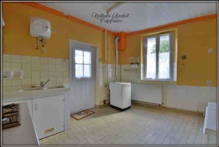 House for sale in Barbonne-Fayel