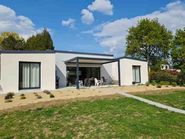 House for sale in Béganne