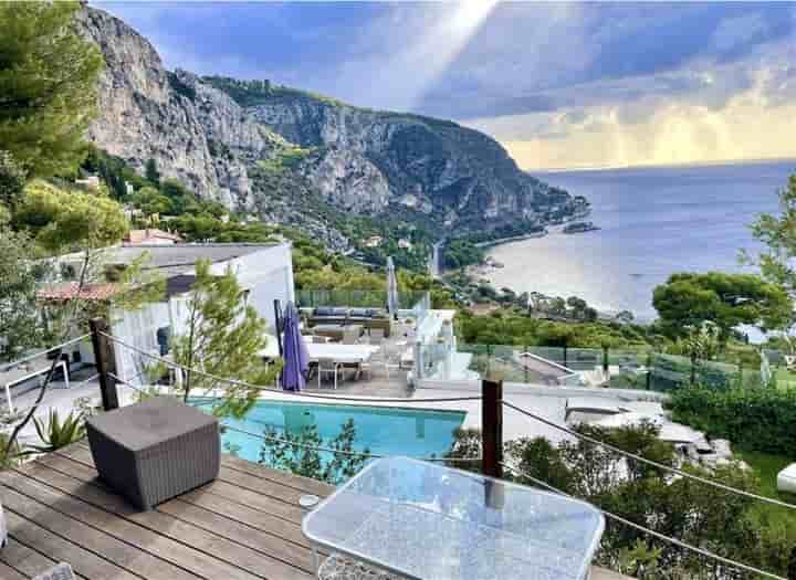 House for sale in 