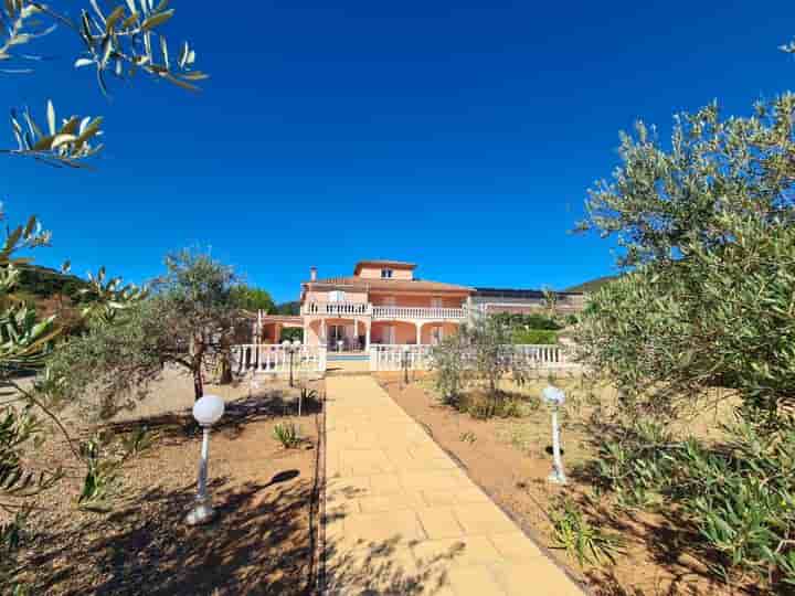 Casa in vendita a Cessenon-sur-Orb