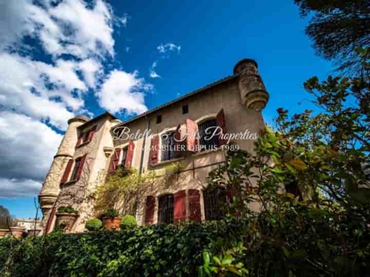 House for sale in Uzès