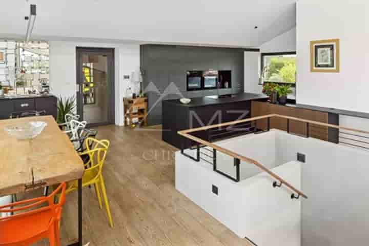 House for sale in Saint-Raphaël
