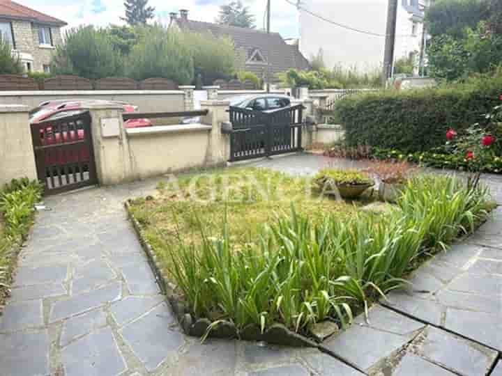 House for sale in Pontault-Combault