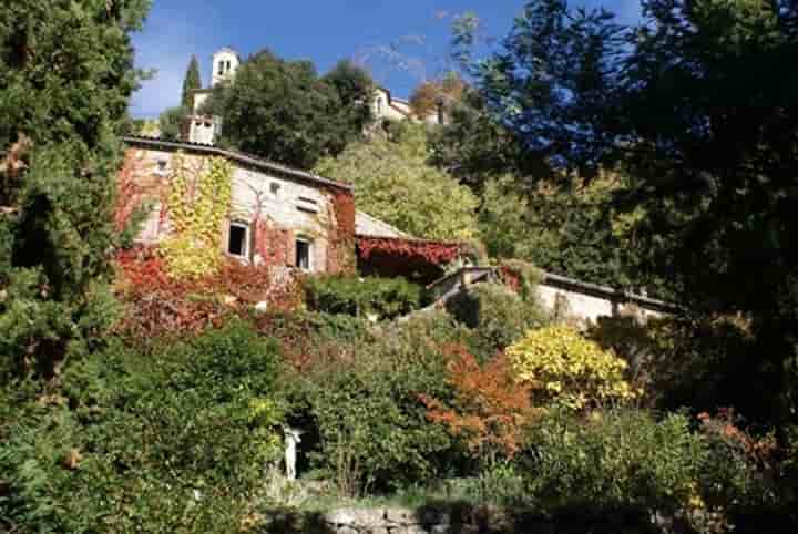 Haus zum Verkauf in Vernon