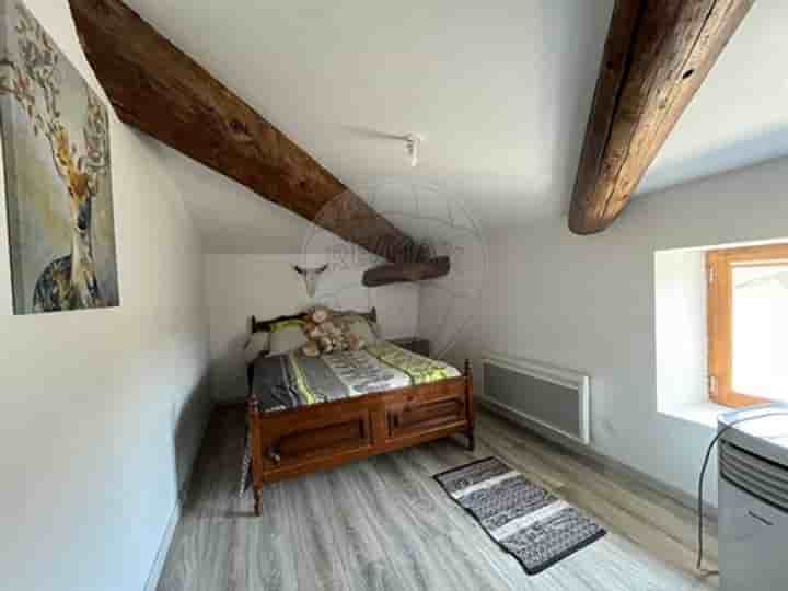 House for sale in Caux