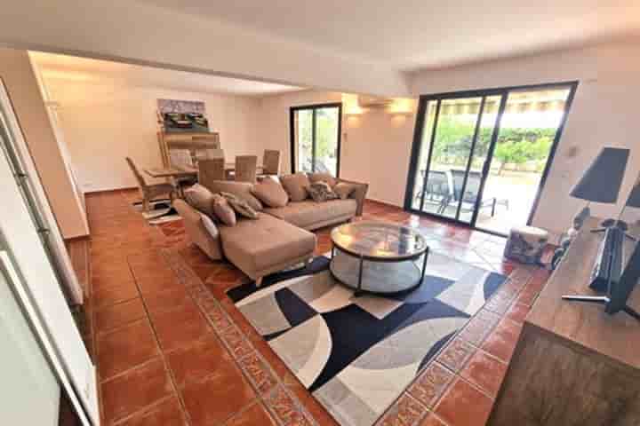 Apartment for sale in Saint-Raphaël