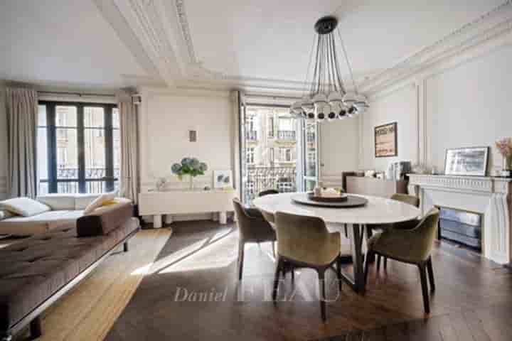 Apartment for sale in Neuilly-sur-Seine