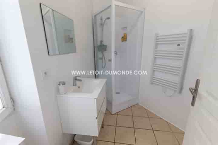 property.type.building для продажи в Périgueux