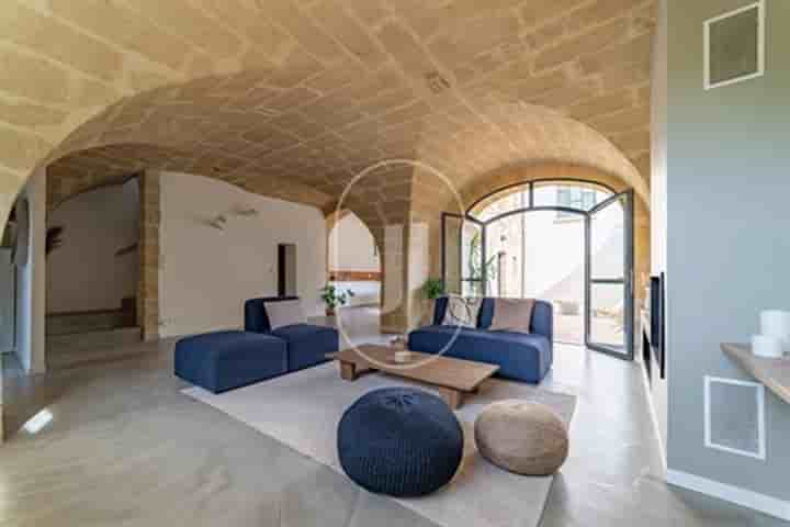 House for sale in Uzès