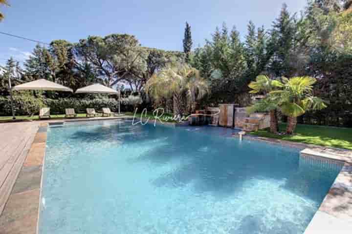House for sale in Saint-Raphaël