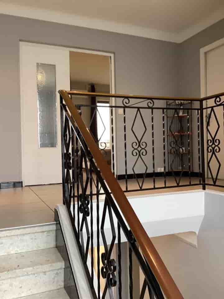 House for sale in Sainte-Bazeille