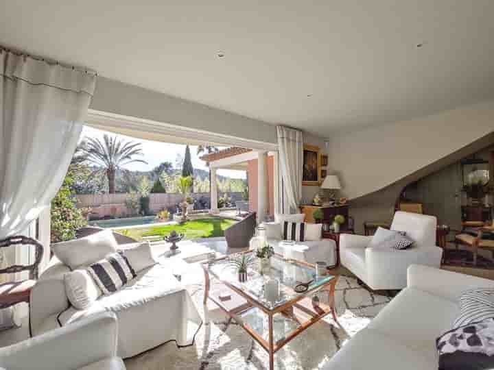 House for sale in Saint-Raphaël