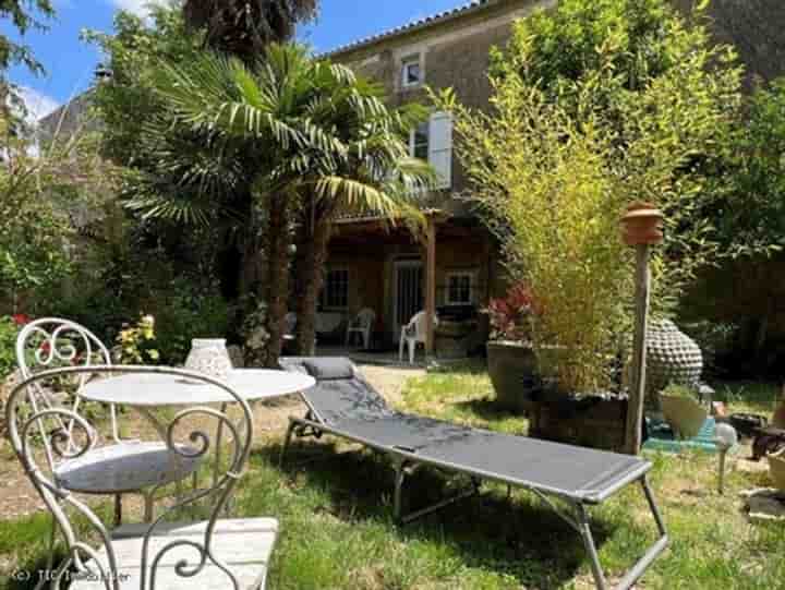 House for sale in Brettes