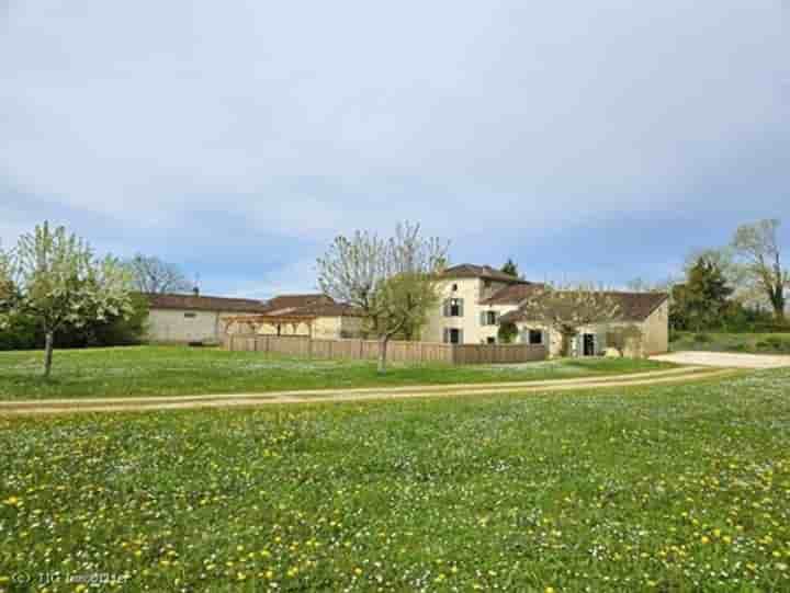 House for sale in Ruffec