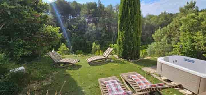 House for sale in Le Beausset