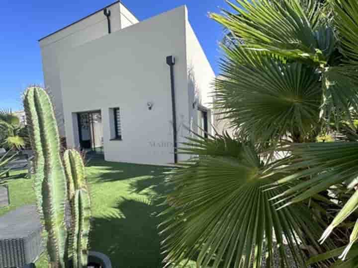 House for sale in Sérignan