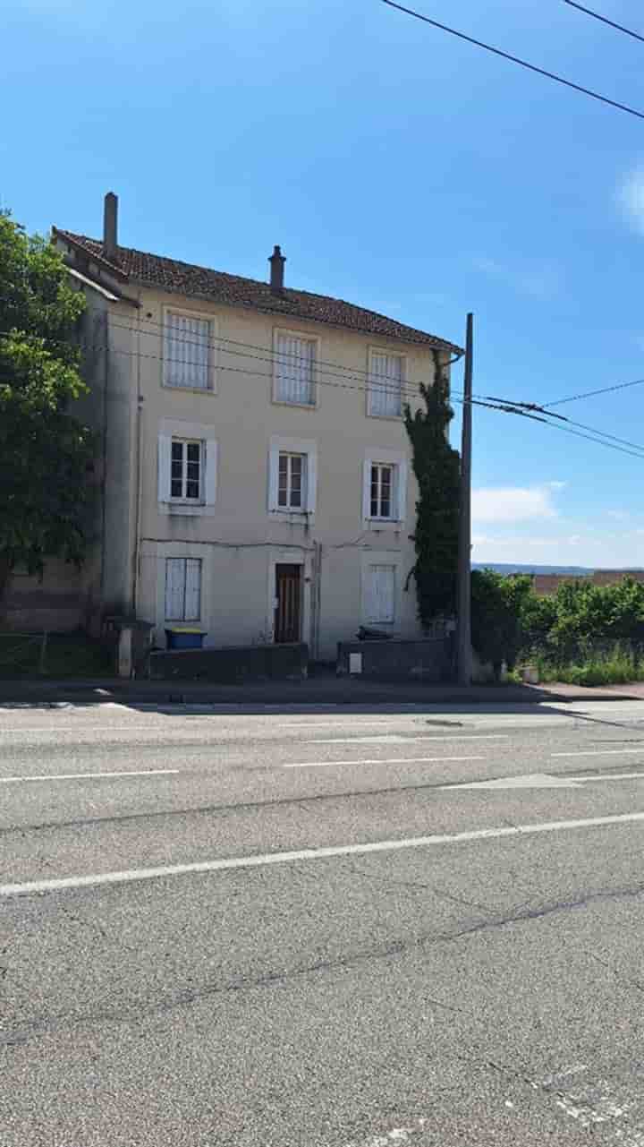 property.type.building till salu i Limoges