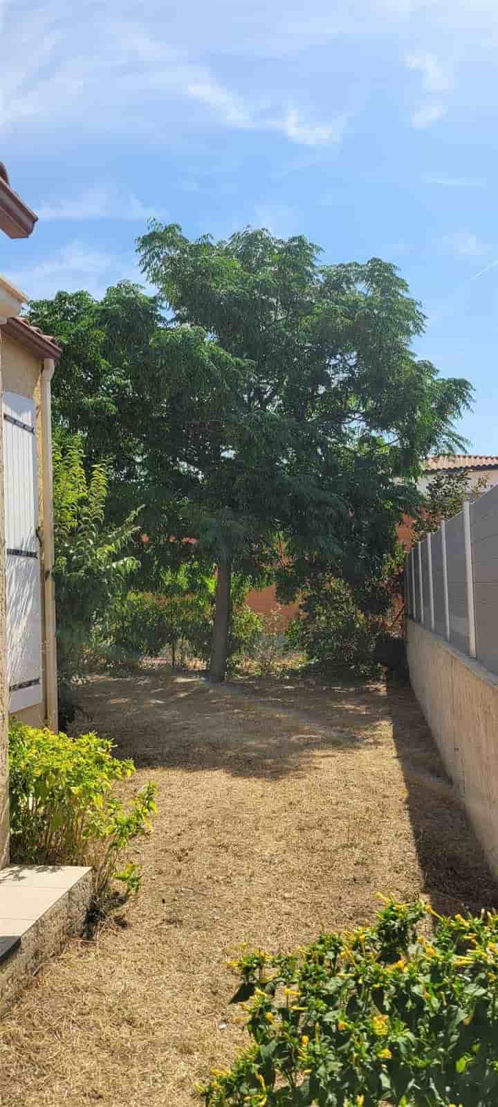 House for sale in Saint-Félix-de-Lodez