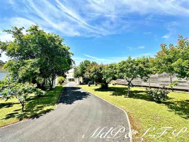 House for sale in Saint-Genès-de-Castillon