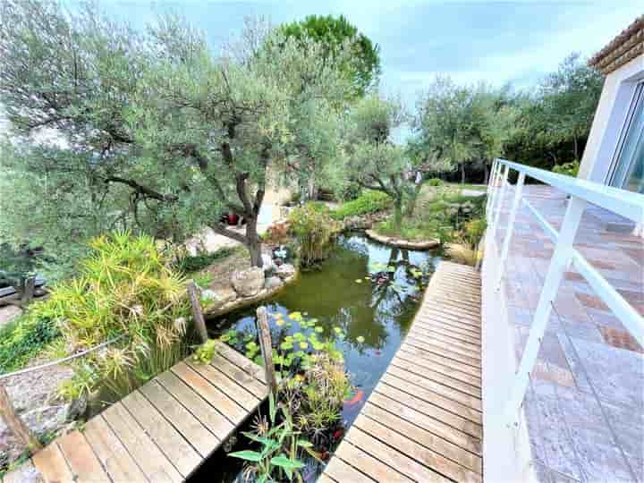 House for sale in Montauroux