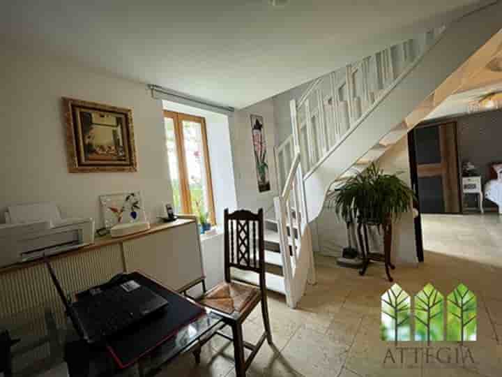 House for sale in Lourdoueix-Saint-Pierre