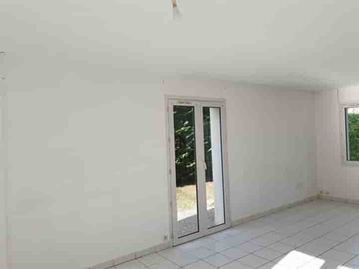 House for sale in Saintes