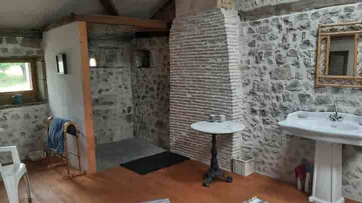 House for sale in Chalais