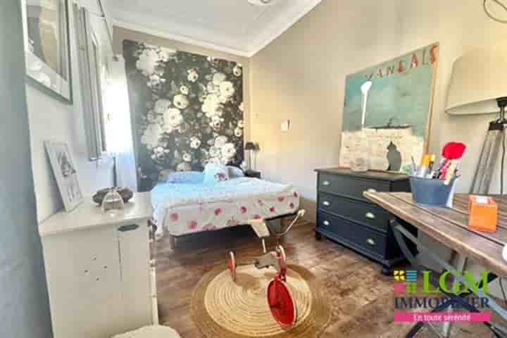 Apartment for sale in Nîmes