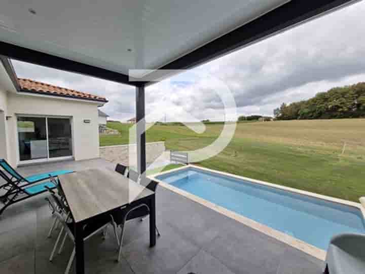 House for sale in Orthez