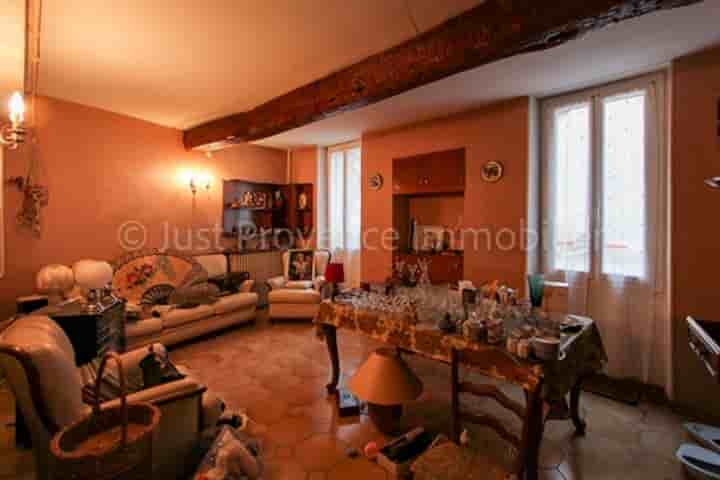House for sale in Caromb