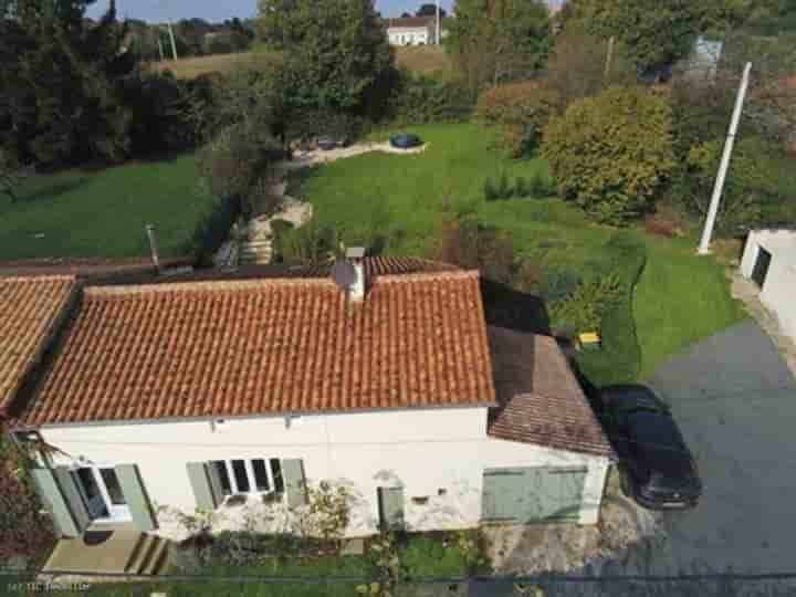 Casa en venta en Nanteuil-en-Vallée