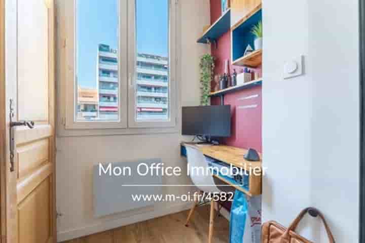 Apartment for sale in Marseille