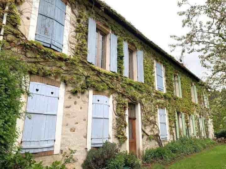 Haus zum Verkauf in Corbigny