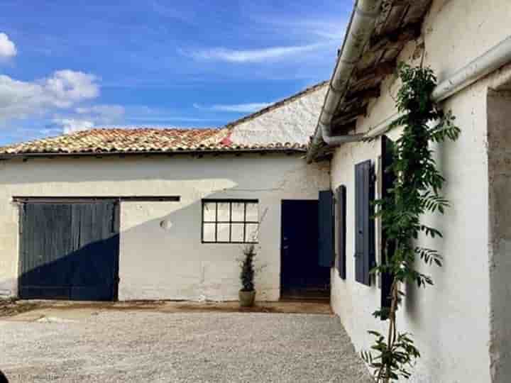 House for sale in Sauzé-Vaussais