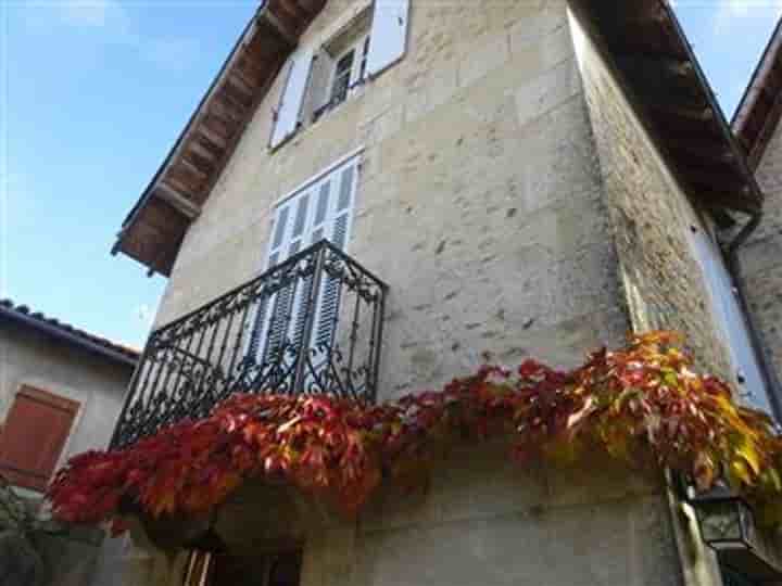 Haus zum Verkauf in Charroux