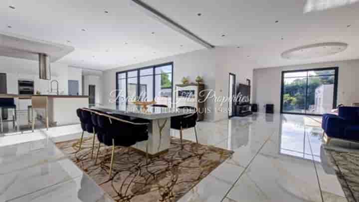 House for sale in Goudargues