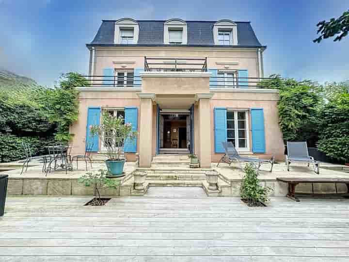 House for sale in Cergy