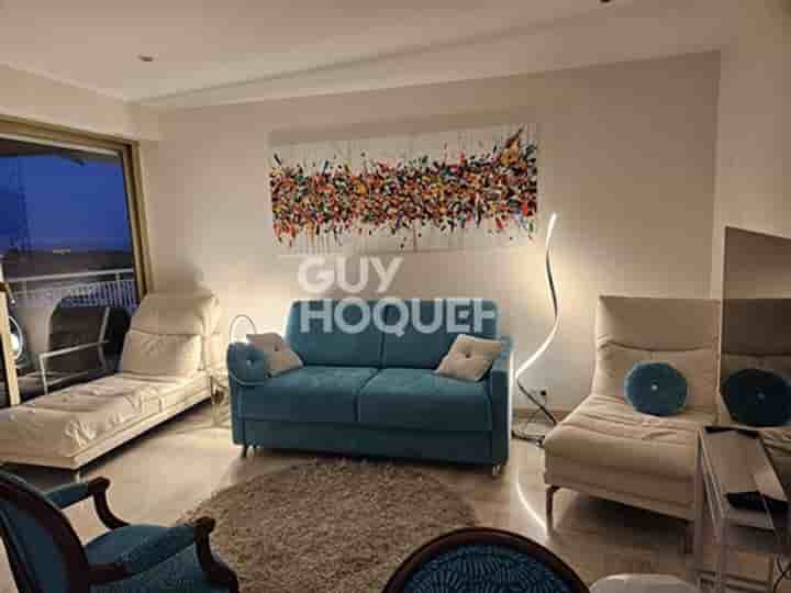 Apartment for sale in Mandelieu-la-Napoule