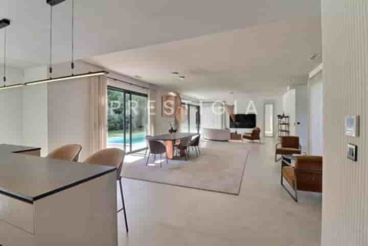 House for sale in Mougins