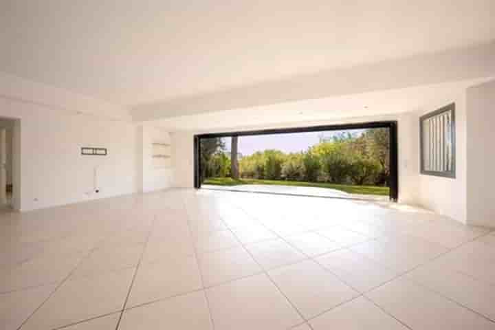 House for sale in Mougins