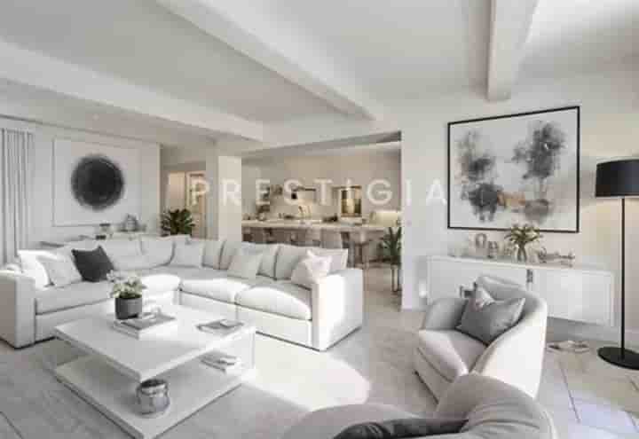 House for sale in Mougins