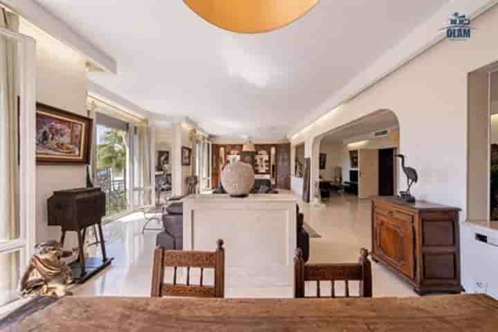 Apartment for sale in Cannes
