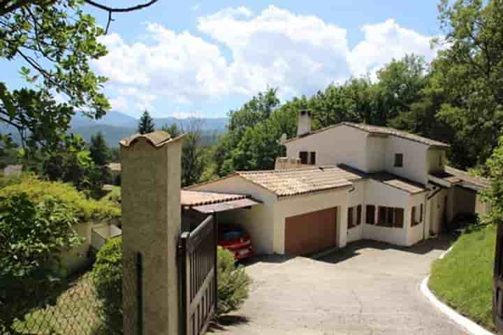 House for sale in La Penne