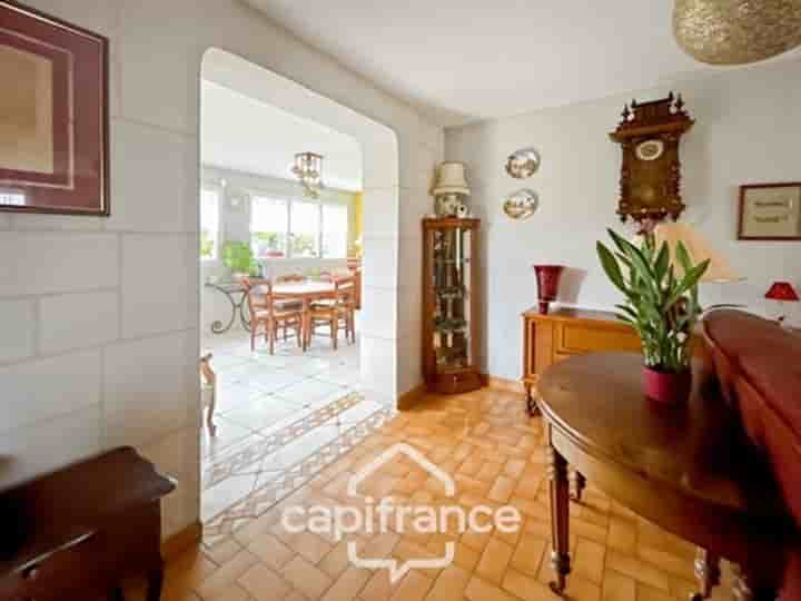 House for sale in Joué-lès-Tours